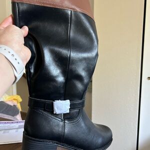 Women’s Boots 7w